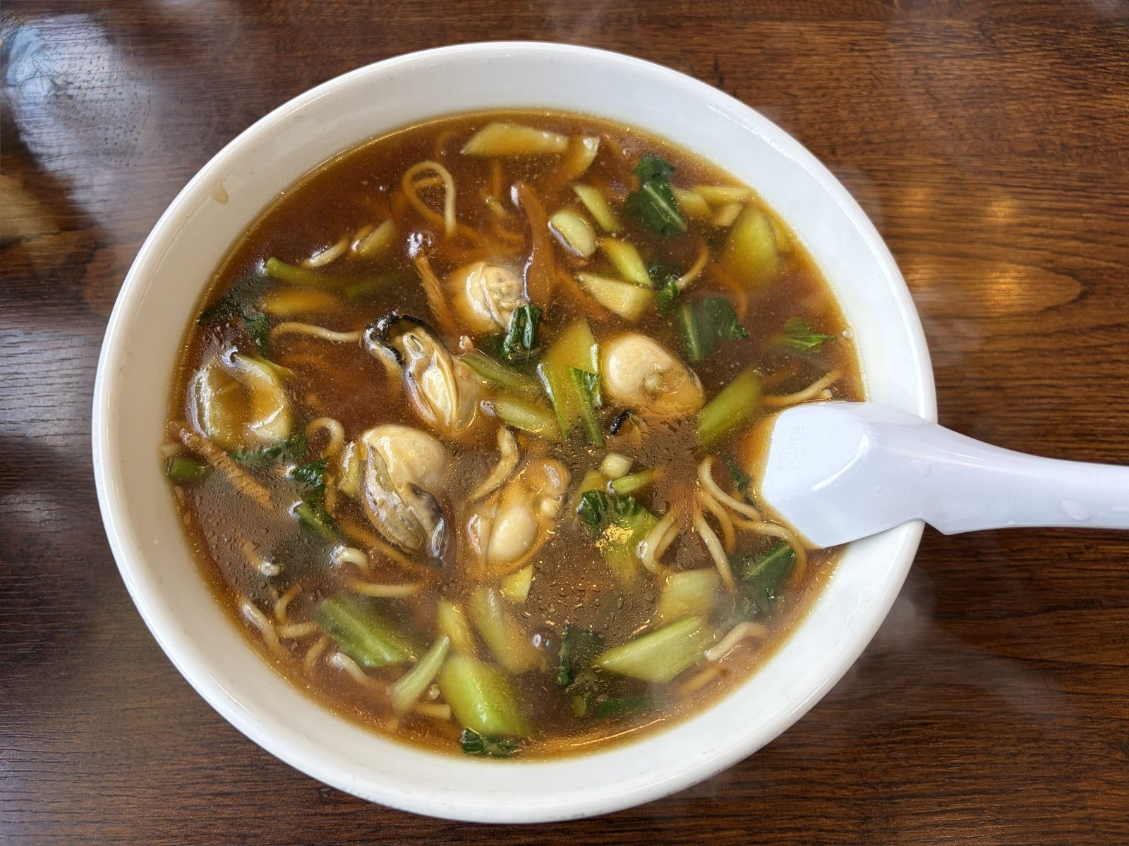 馬鹿旨 カキうま煮ラーメン 牡蠣とチンゲン菜