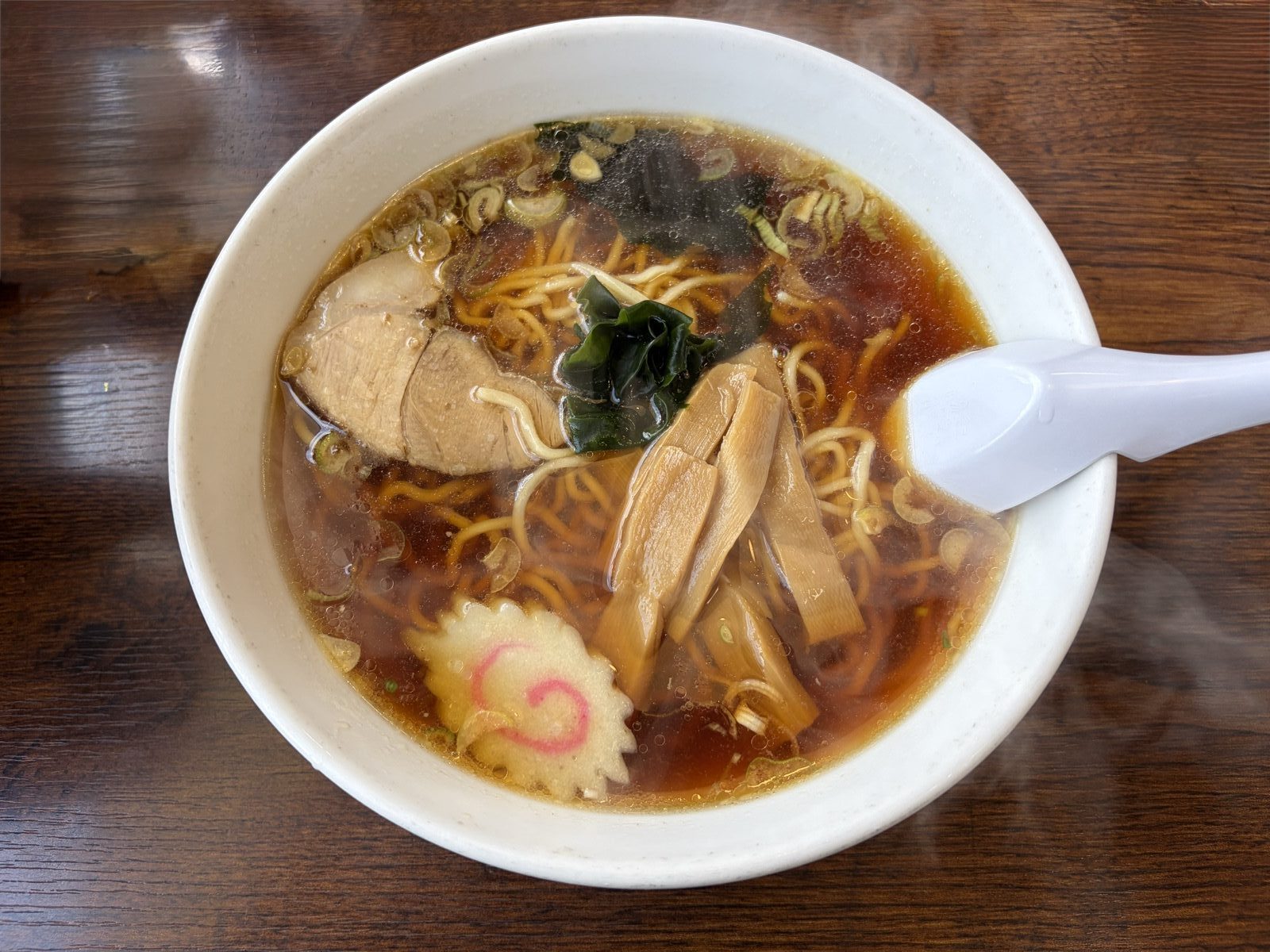 馬鹿旨 正油ラーメン なると・チャーシュー・メンマ