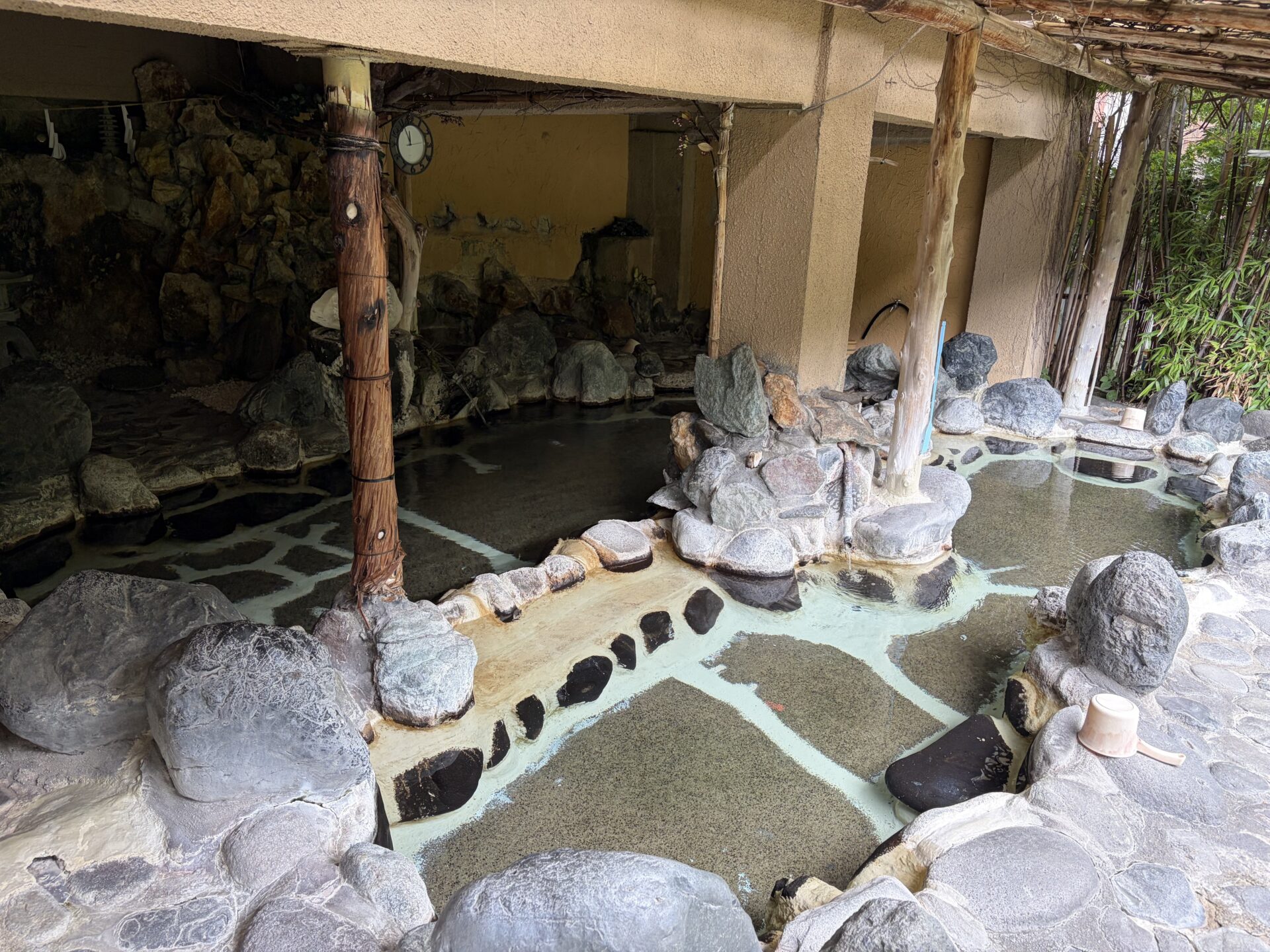 赤城の湯も湯船が2つに分かれている